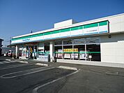 ファミリーマート 850m