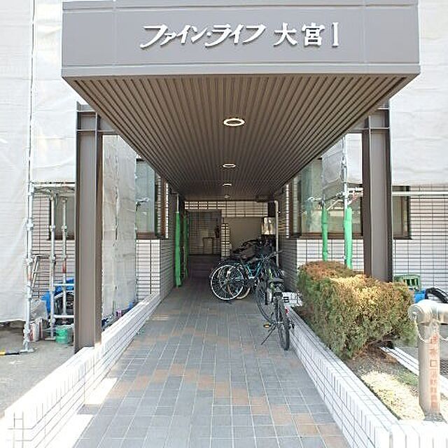 4 / 5