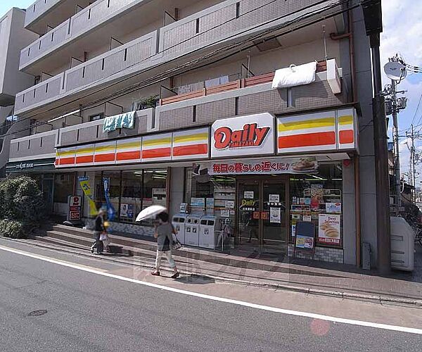 画像18:デイリーヤマザキ伏見墨染店まで80m スーパー等も近くにあります。