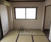 明るいお部屋です