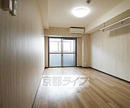 Ｋ’ｓメゾンＦＯＸ 102 1階2DKのリビング/ダイニング