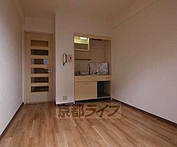 居間