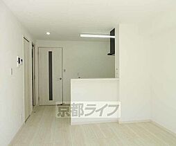 ＯＮ　ＴＨＥ　ＲＯＡＤ 102 1階1LDKのリビング/ダイニング