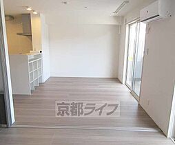 ヴェルソー唐崎 202 2階2LDKのリビング/ダイニング