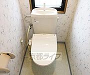 温水洗浄便座付きです。