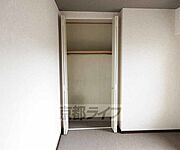 収納もできるお部屋です