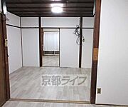 奥行きのあるお部屋です・