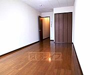 日当たりも良く明るい雰囲気のお部屋です・