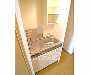 シンプルなデザインのキッチンです。