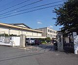 山科中学校まで352m