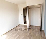 シンプルなお部屋です