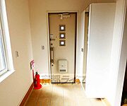 広い玄関です。