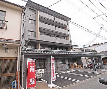 外観:落ち着いた外観です。 外観:落ち着いた外観です。