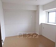 明るい洋室・