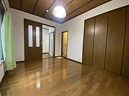 居間