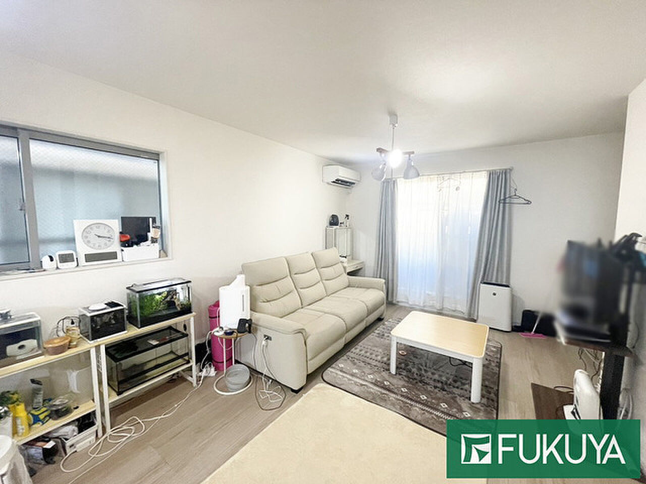 Used detached house · 4LDK in Osaka &mdash; photo 2