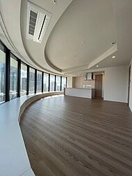 Ｂｒｉｌｌｉａ　Ｔｏｗｅｒ堂島 23階2LDKのリビング/ダイニング