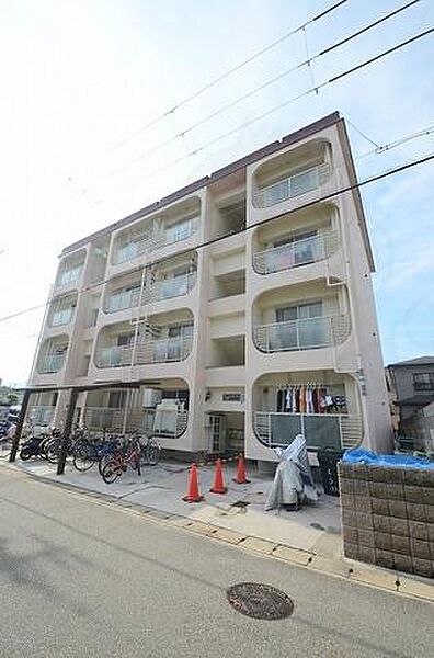 兵庫県西宮市瓦林町(賃貸マンション1LDK・4階・42.00㎡)の写真 その1