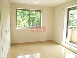 ファレオ千石 301 3階1LDKのリビング/ダイニング