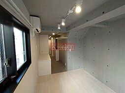 グローバルレジデンス 202 2階ワンルームのリビング/ダイニング