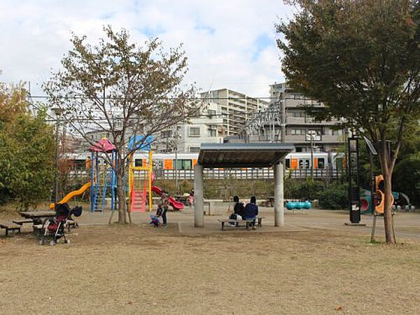 画像21:【公園】池袋本町電車の見える公園まで173ｍ