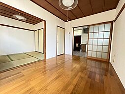 居間