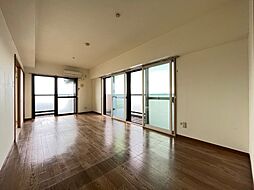 アークハイツ上永谷 201 2階2LDKのリビング/ダイニング