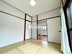 居間