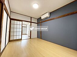居間