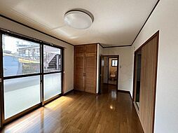 居間