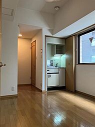 ロイヤル内本町 4階1DKのリビング/ダイニング