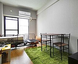 居間