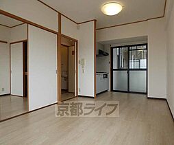 居間