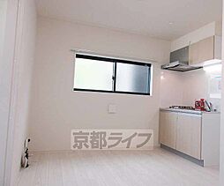 京都地下鉄東西線 東野駅 徒歩10分の賃貸アパート 2階1LDKのリビング/ダイニング
