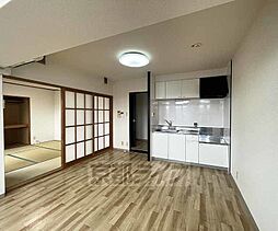 ルネ吉祥院 5-B 5階2LDKのリビング/ダイニング