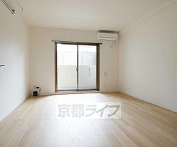 京阪本線 藤森駅 徒歩10分の賃貸マンション 1階1Kのリビング/ダイニング