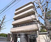 シックな外観です。