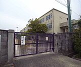 上賀茂小学校まで551m