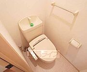ウォシュレット付きのトイレです。