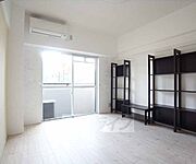 7．8帖の洋室です。