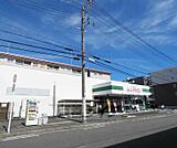 A-プライス西京極店まで149m 西小路七条の交差点を北に少しいったところです。西小路どおり沿いにございます。