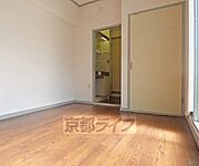 室内です。