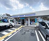 サンクス梅津高辻店まで280m 高辻通り沿い 駐車場広めです
