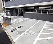 広い駐車場です。