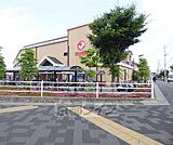 スーパーマツモト新丸太町店まで881m 大きくて綺麗なスーパーです。