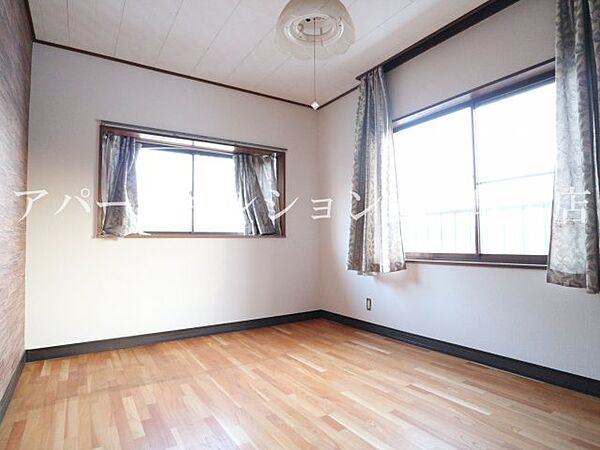 detached 茨城県取手市野々井872-6

地図を見る