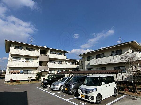 メゾンド・うぐいす台 ｜京都府長岡京市今里新池(賃貸マンション3LDK・1階・72.48㎡)の写真 その1