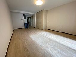 FAAD 4階ワンルームのリビング/ダイニング