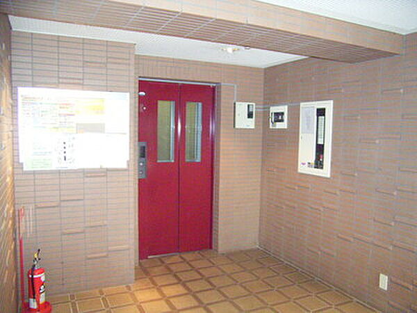画像22:玄関ホール