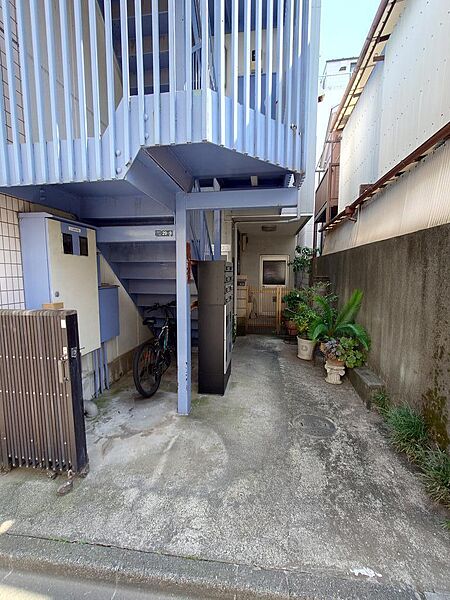 建物エントランス